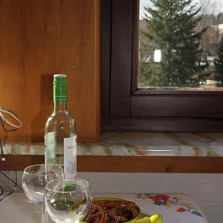 Wanderlust Und Tanner Strasse